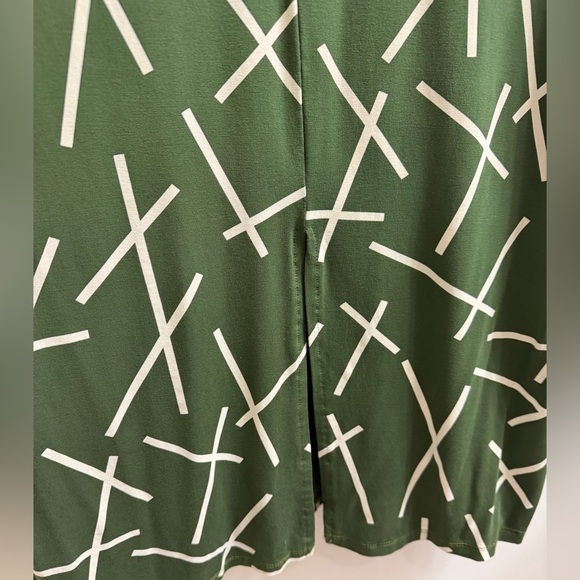 Fighting Eel Olive and White Midi Chopstick Dress - Picture 5 of 5